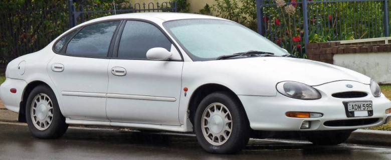 Ford Taurus LX / SHO