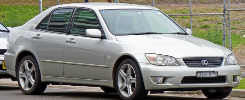 Lexus IS 200